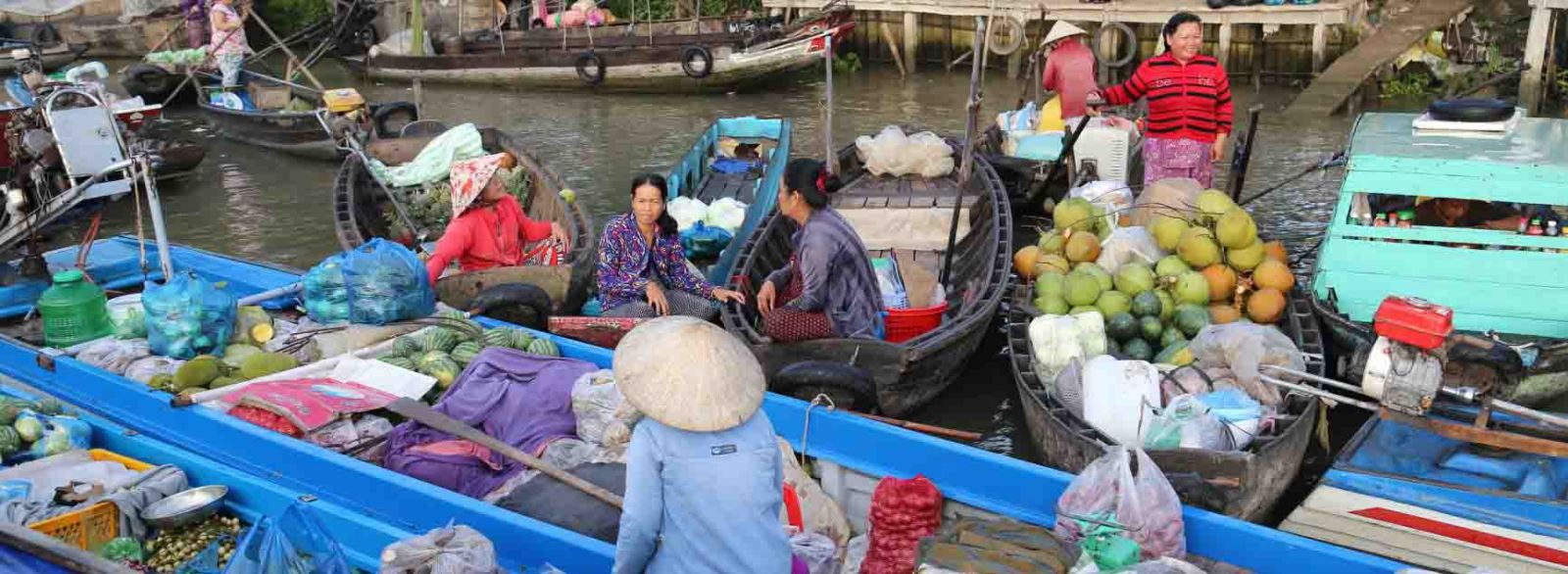 Le marché flottant de Phong Dien