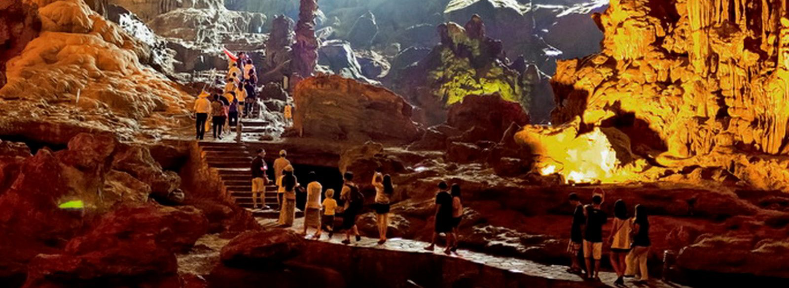 La grotte de Sung Sot