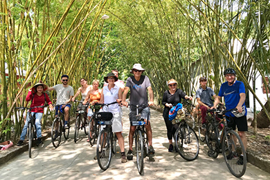 Excursion à vélo à Vam Xang